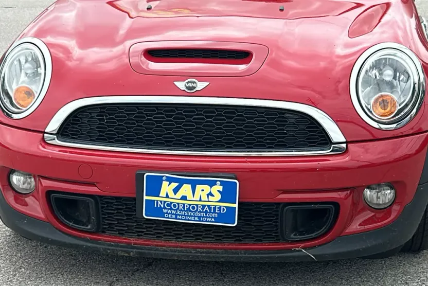 2011 Mini Cooper Hardtop S photo 1
