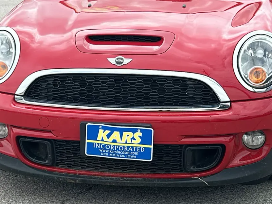 2011 Mini Cooper Hardtop S photo 1