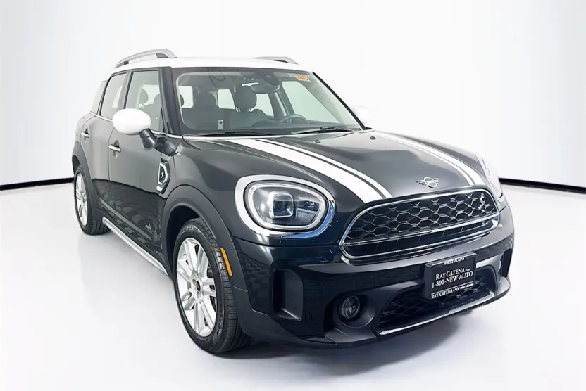 2023 Mini Cooper S ALL4 photo 1