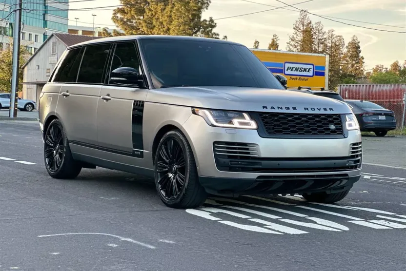 2019 Land Rover Range Rover Supercharged LWB photo 1
