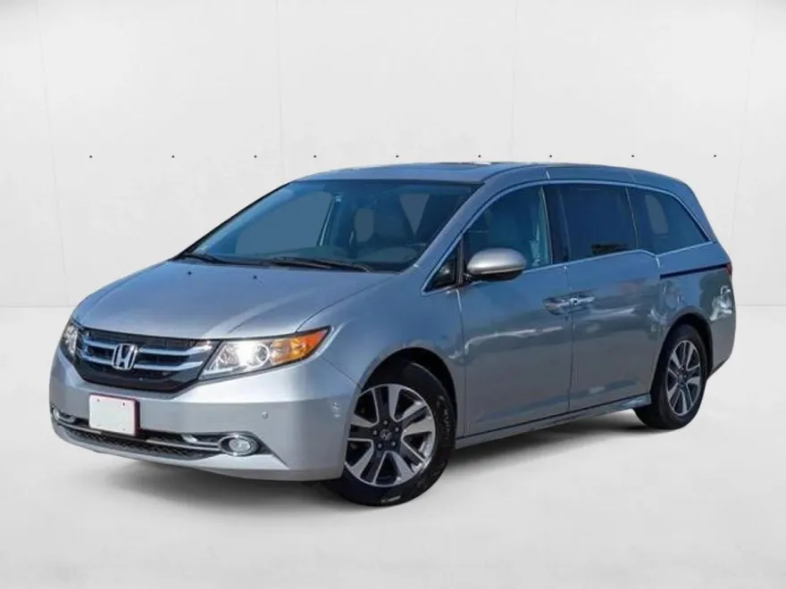 2017 Honda Odyssey Touring photo 1