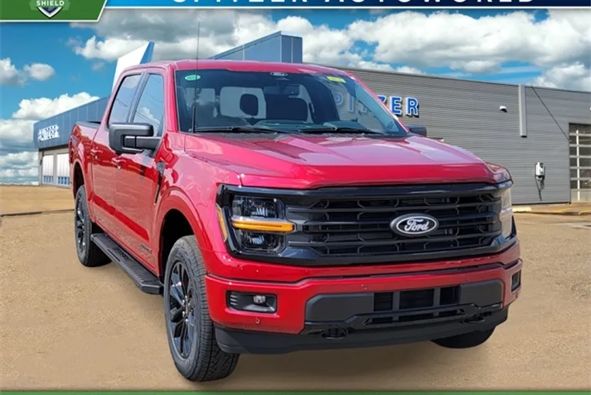 2025 Ford F-150 XLT photo 1