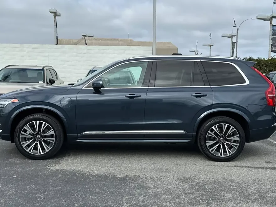 2022 Volvo XC90 Recharge T8 Inscription Expression photo 1