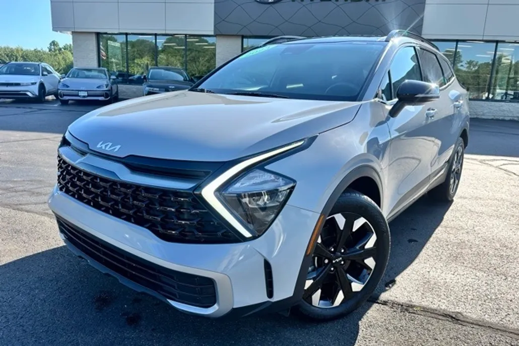 2023 Kia Sportage X-Line photo 1
