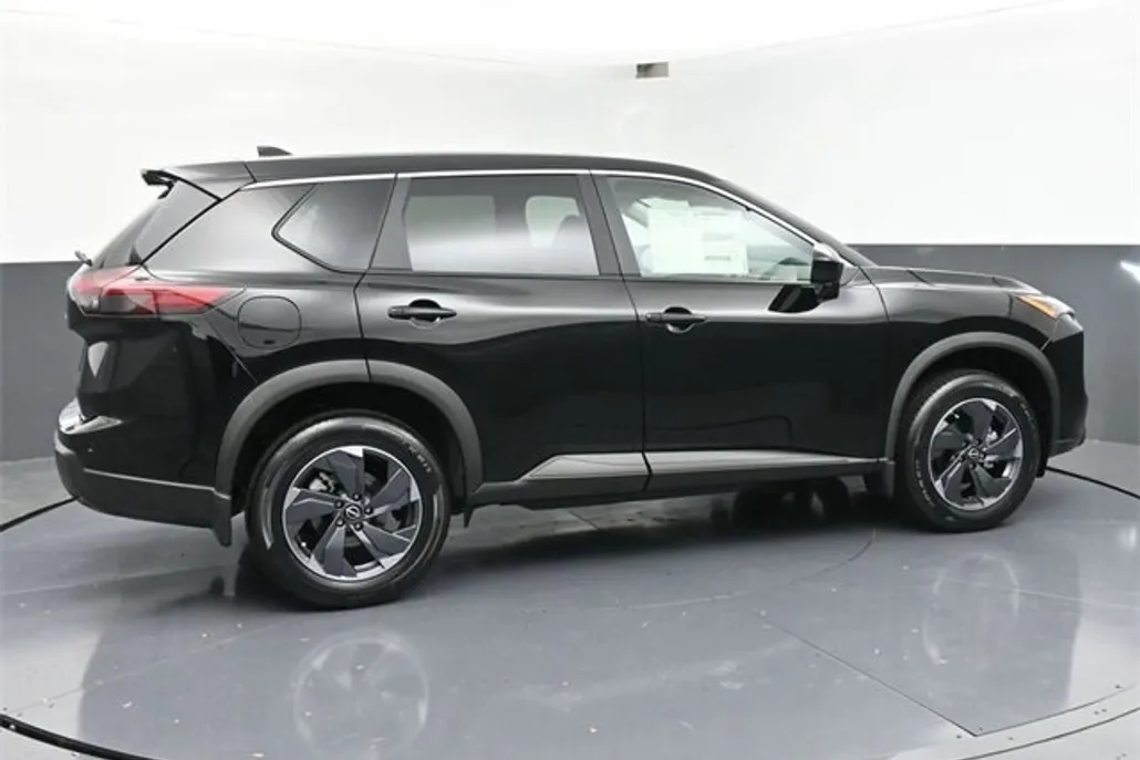 2026 Nissan Rogue SV photo 1