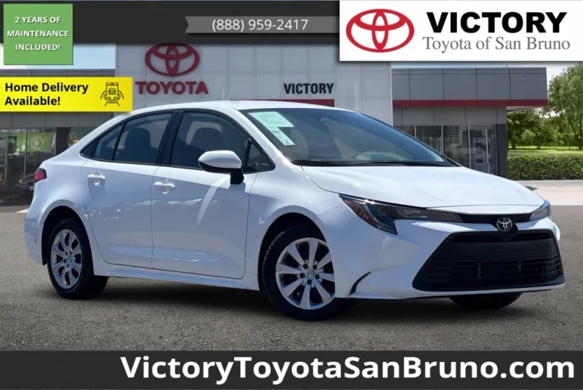 2023 Toyota Corolla LE photo 1