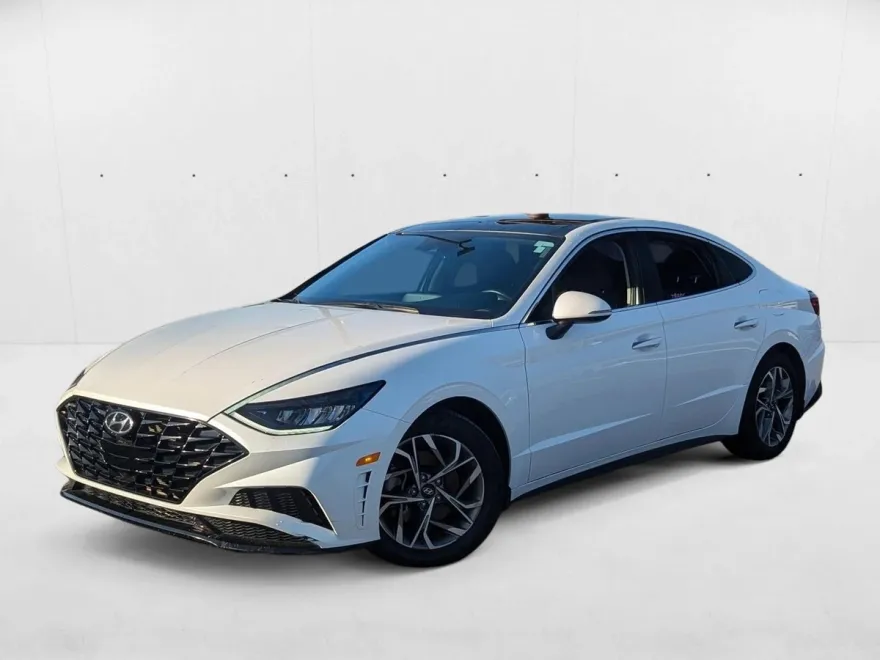 2022 Hyundai Sonata SEL photo 1