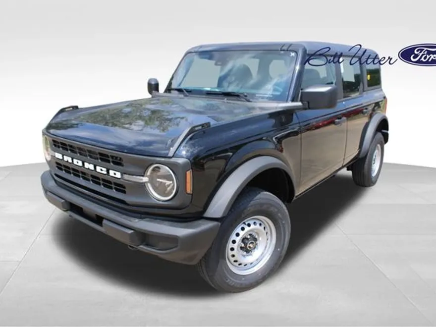 2025 Ford Bronco Base photo 1