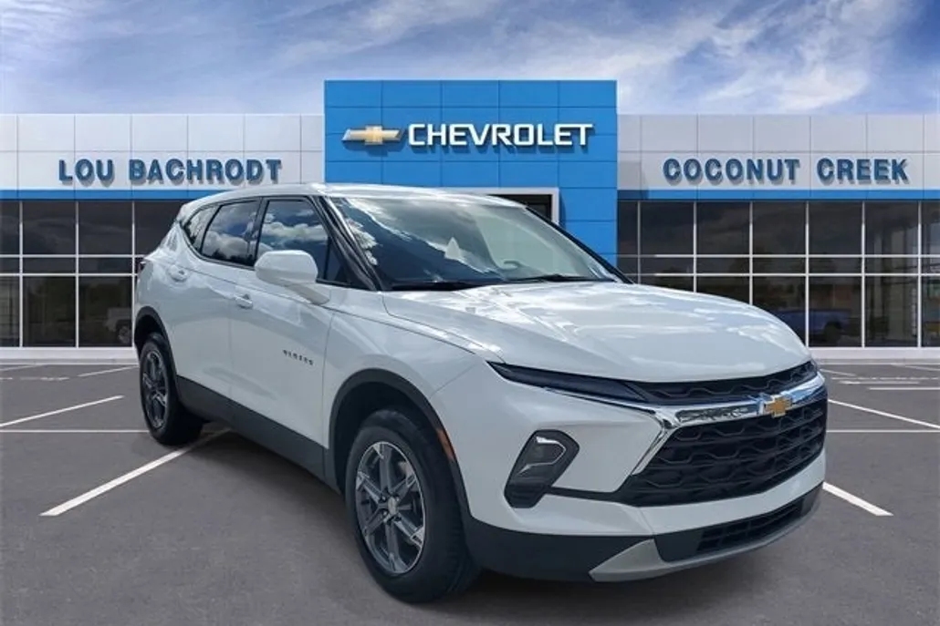 2023 Chevrolet Blazer 2LT photo 1