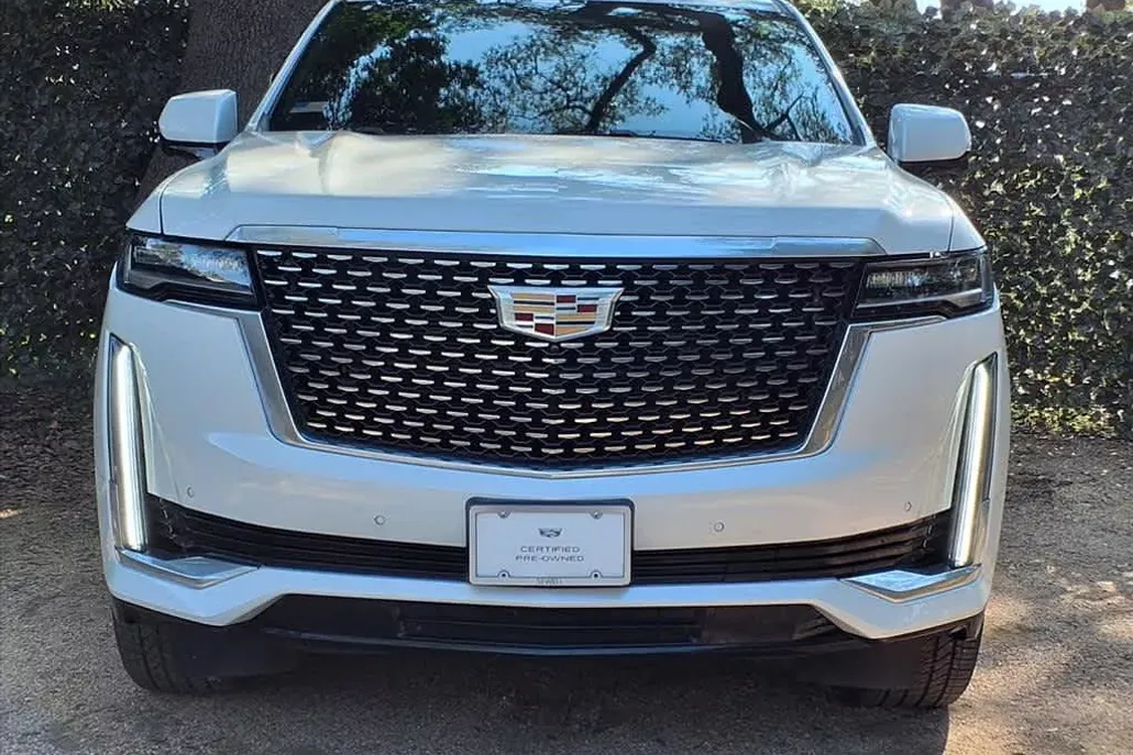 2023 Cadillac Escalade Premium Luxury photo 1