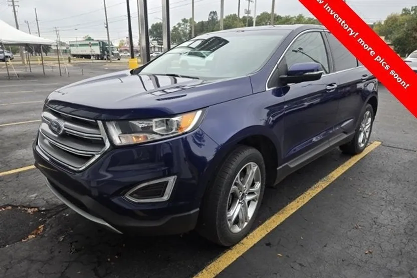 2016 Ford Edge Titanium photo 1