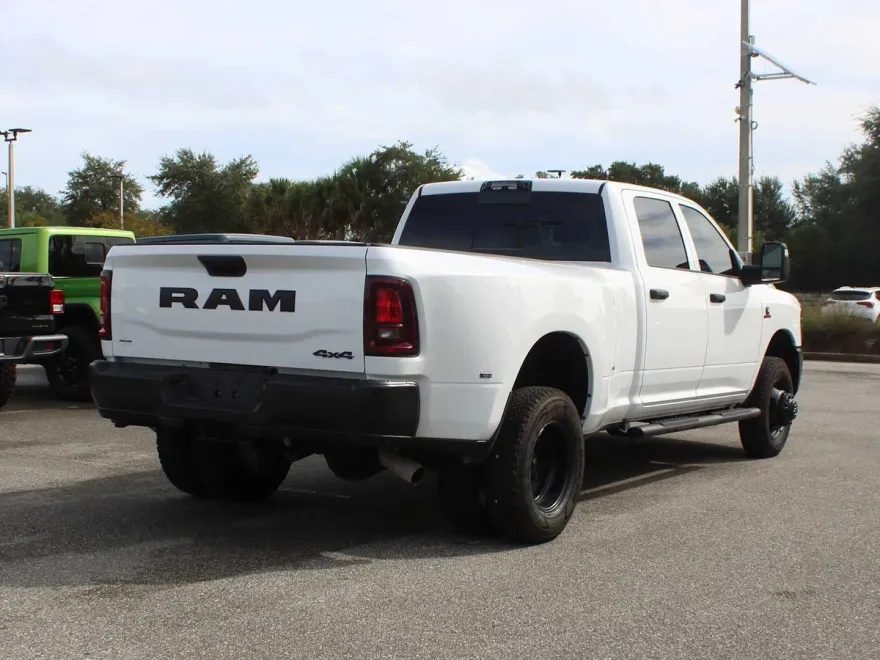 2026 Ram 3500 Tradesman photo 1