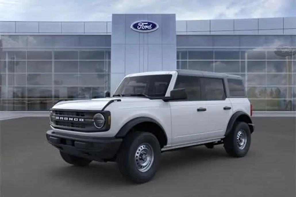 2025 Ford Bronco Base photo 1