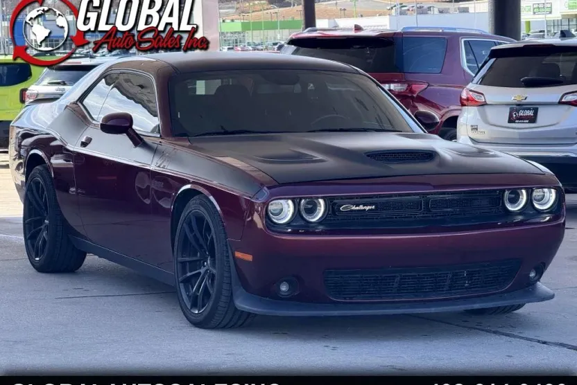 2021 Dodge Challenger R/T Scat Pack photo 1