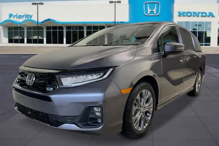 2026 Honda Odyssey Touring photo 1