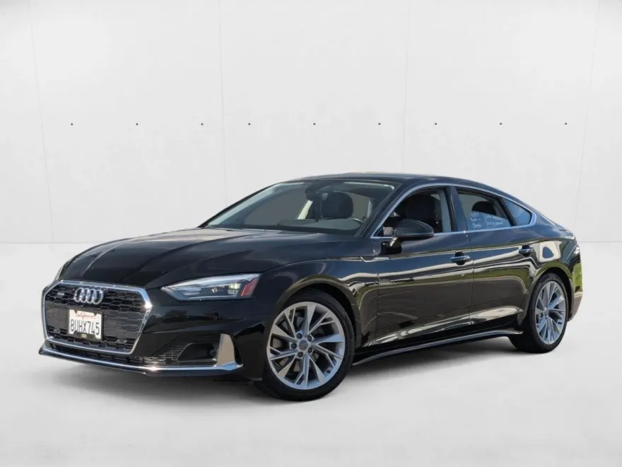 2021 Audi A5 Premium 40 TFSI Quattro photo 1