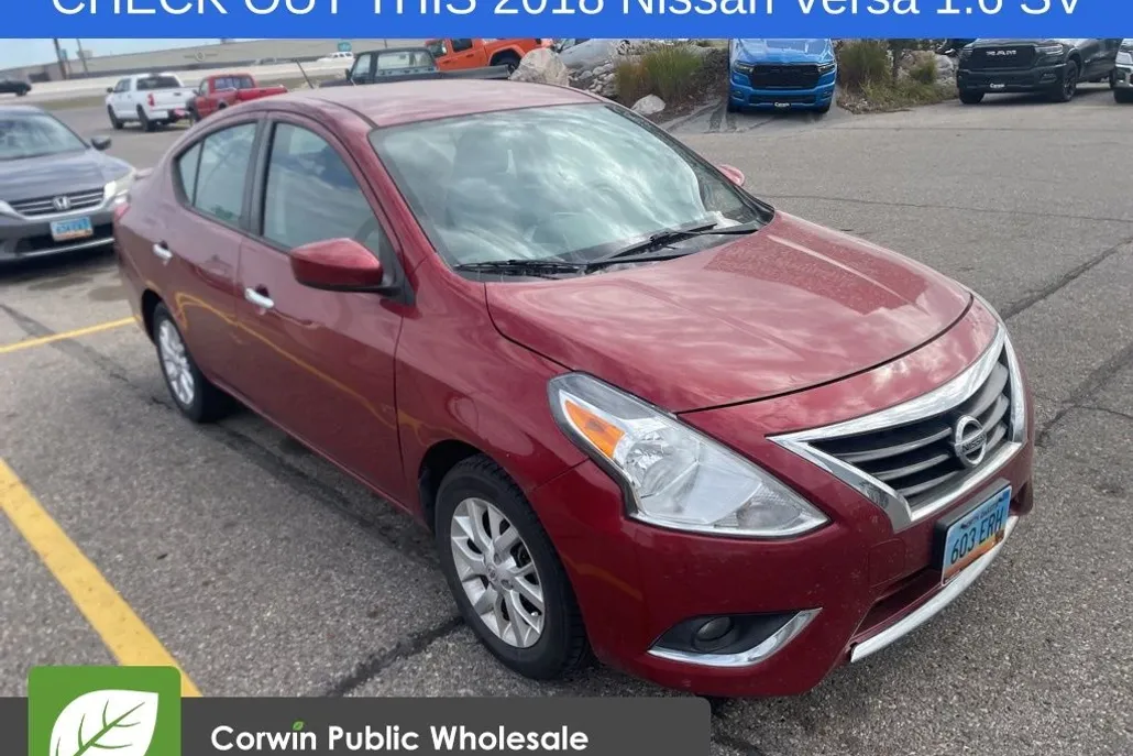 2018 Nissan Versa 1.6 SV photo 1