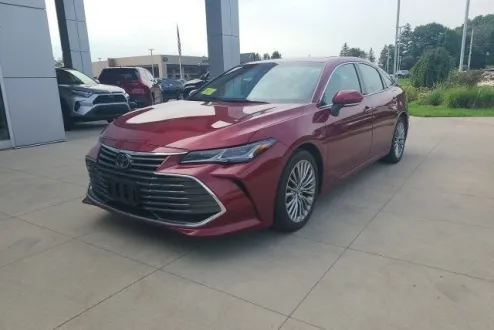 2022 Toyota Avalon Limited photo 2