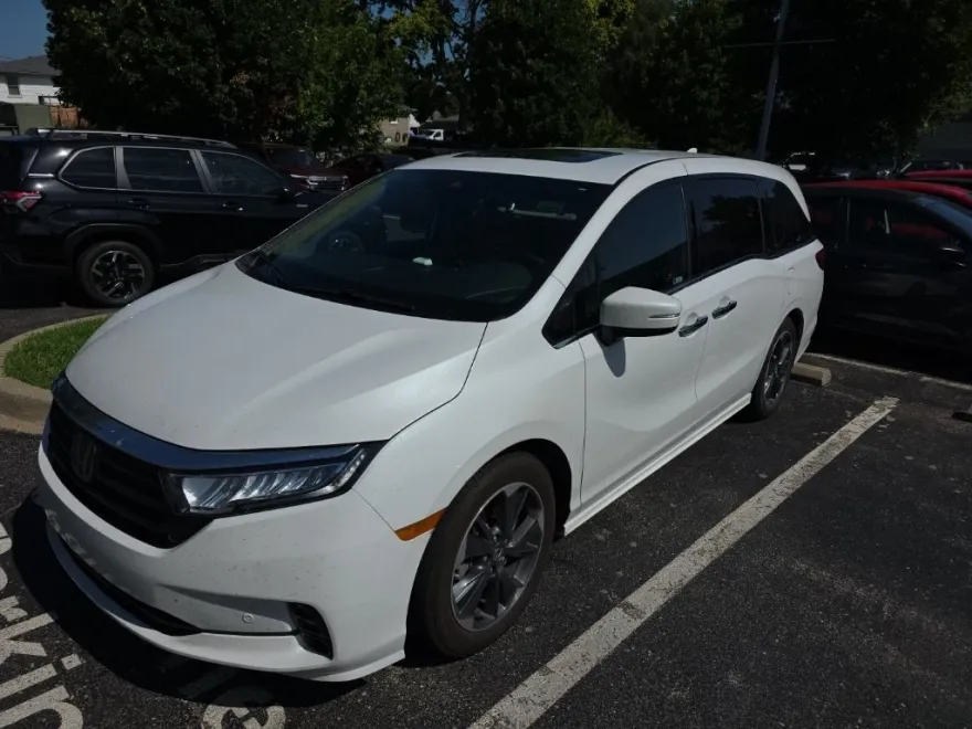 2023 Honda Odyssey Elite photo 1