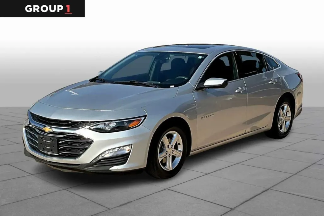 2022 Chevrolet Malibu 1LT photo 1