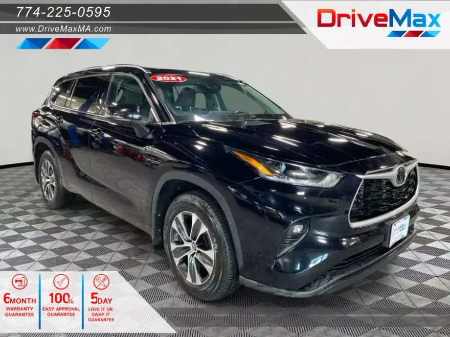 2021 Toyota Highlander XLE Sport photo 1