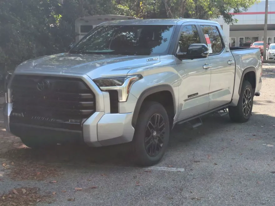 2026 Toyota Tundra Limited CrewMax photo 1