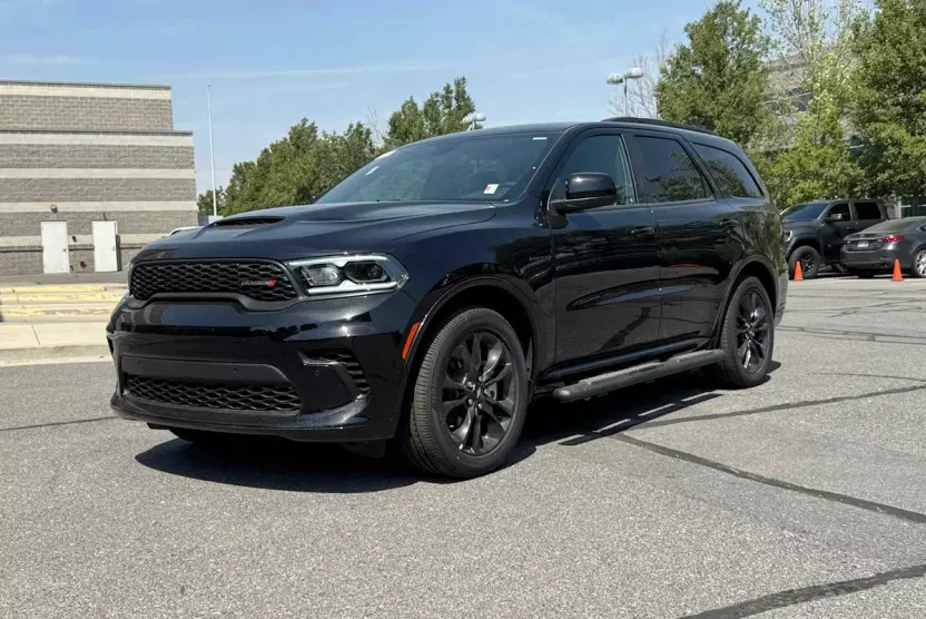 2025 Dodge Durango R/T photo 1