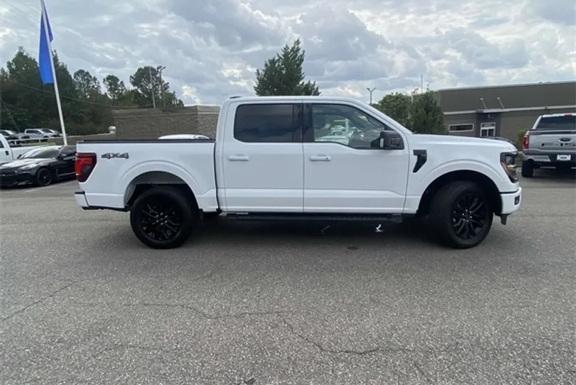 2024 Ford F-150 XLT photo 1