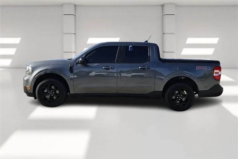 2024 Ford Maverick Lariat photo 1