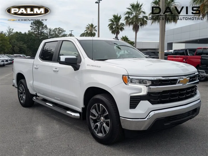 2025 Chevrolet Silverado 1500 LT photo 1