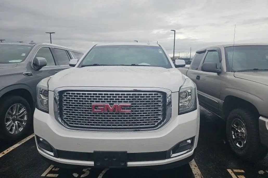 2016 Gmc Yukon XL Denali photo 1