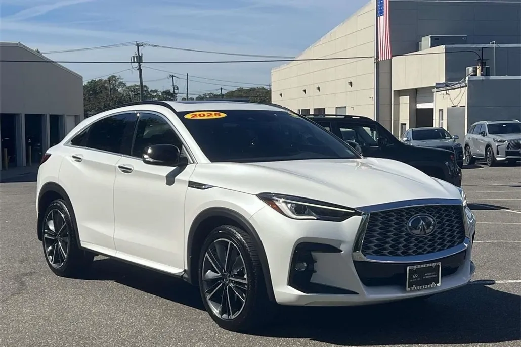 2025 Infiniti QX55 Luxe photo 1