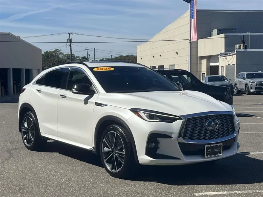 2025 Infiniti QX55 Luxe photo 1