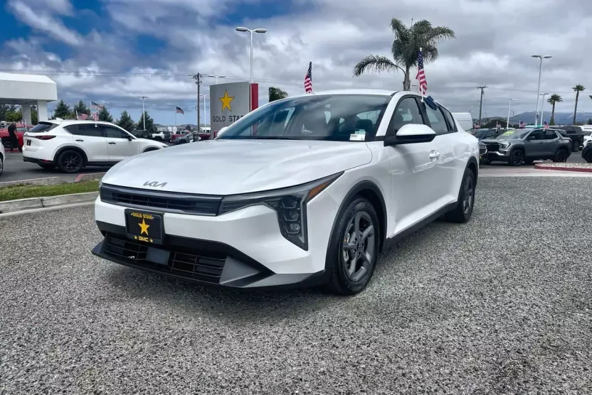2023 Toyota Prius Prime SE photo 1