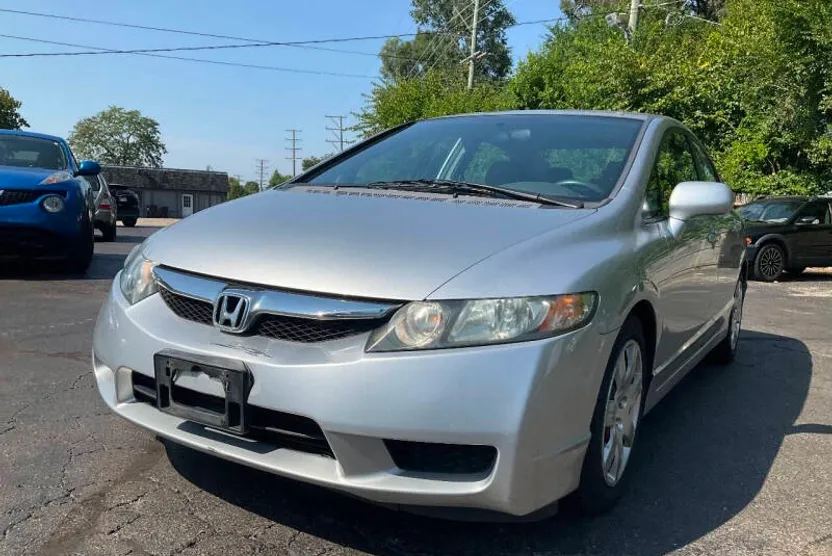 2011 Honda Civic LX photo 1