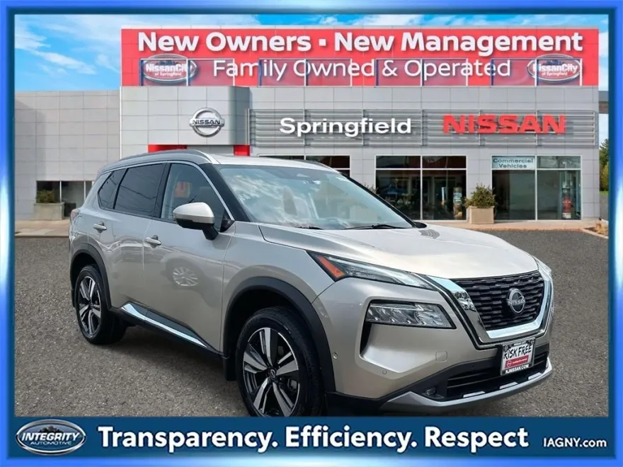 2022 Nissan Rogue SL photo 1