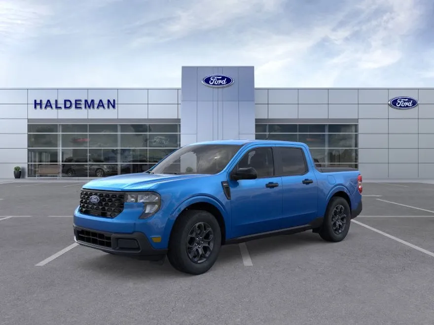 2025 Ford Maverick XLT photo 1