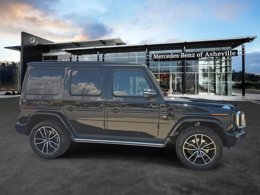 2024 Mercedes Benz G 550 photo 1