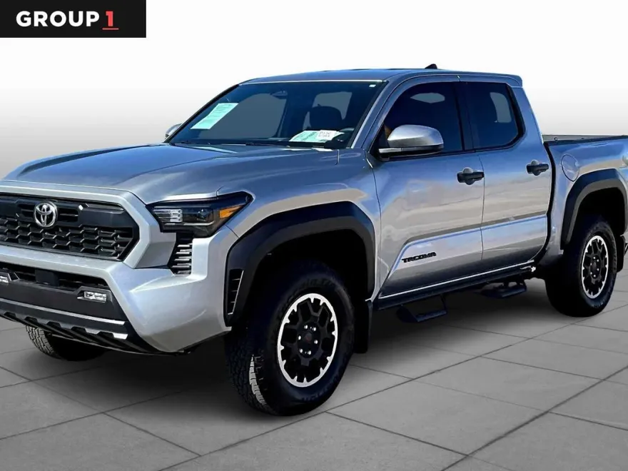2025 Toyota Tacoma TRD 4x4 Double Cab photo 1