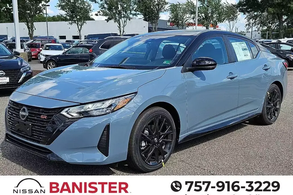 2025 Nissan Sentra SR photo 1