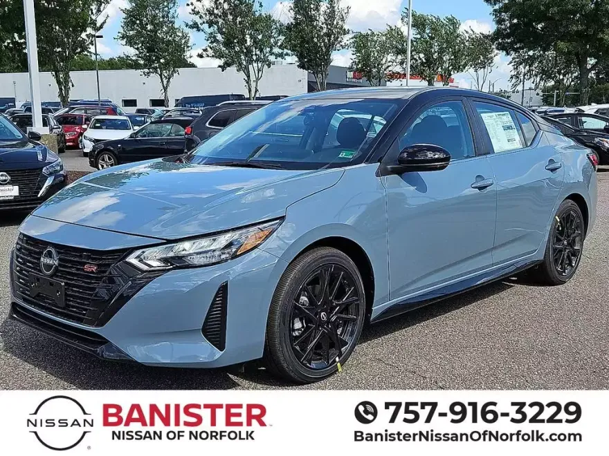 2025 Nissan Sentra SR photo 1