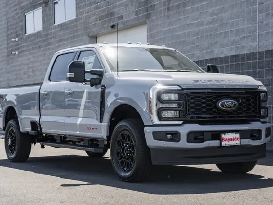 2026 Ford F-250 Lariat photo 1