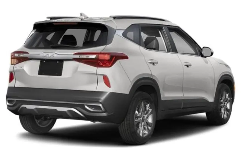 2023 Kia Seltos S photo 1