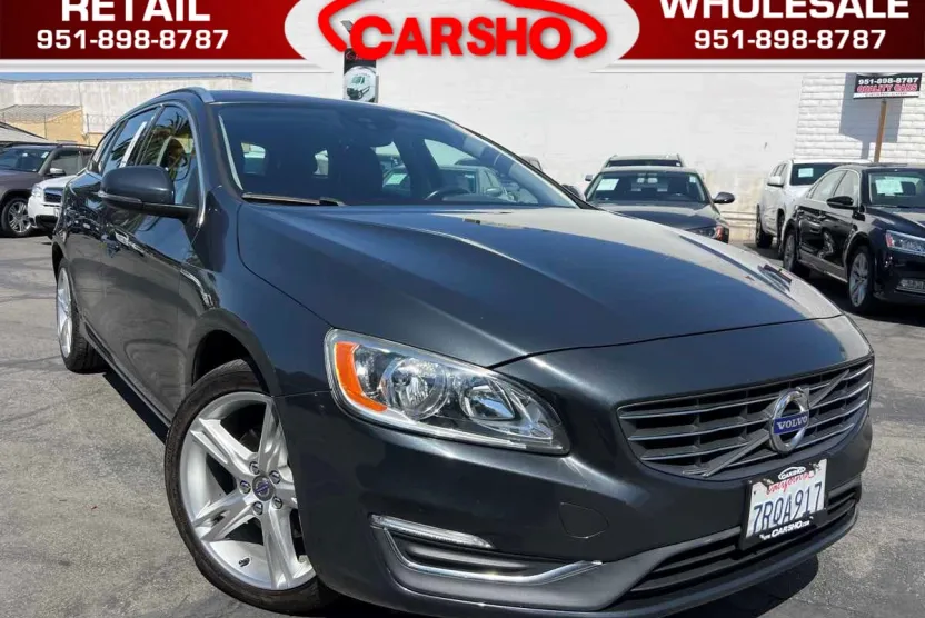 2016 Volvo V60 T5 Drive-E Premier photo 1