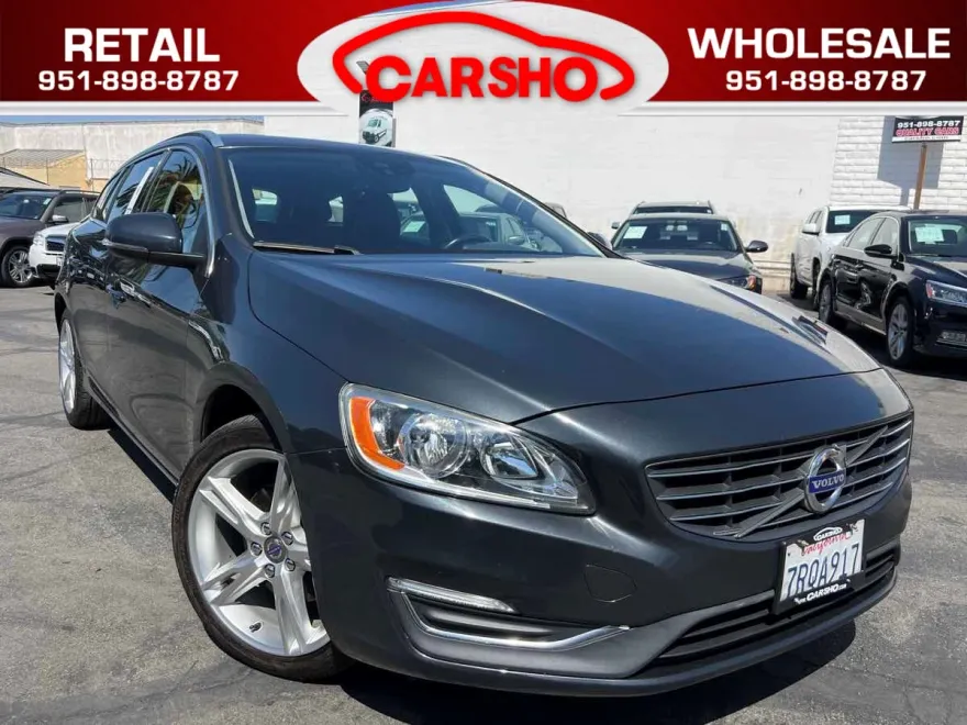 2016 Volvo V60 T5 Drive-E Premier photo 1