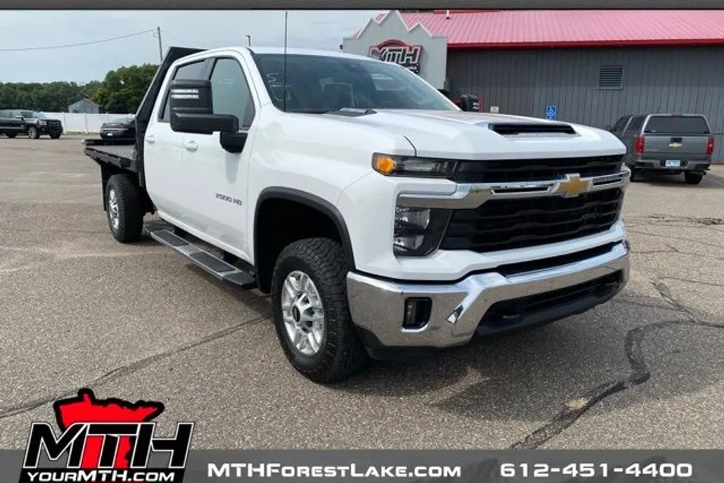 2024 Chevrolet Silverado 2500HD LT photo 1