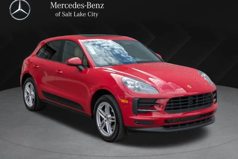 2021 Porsche Macan Base photo 1