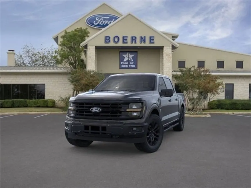 2025 Ford F-150 XLT photo 2