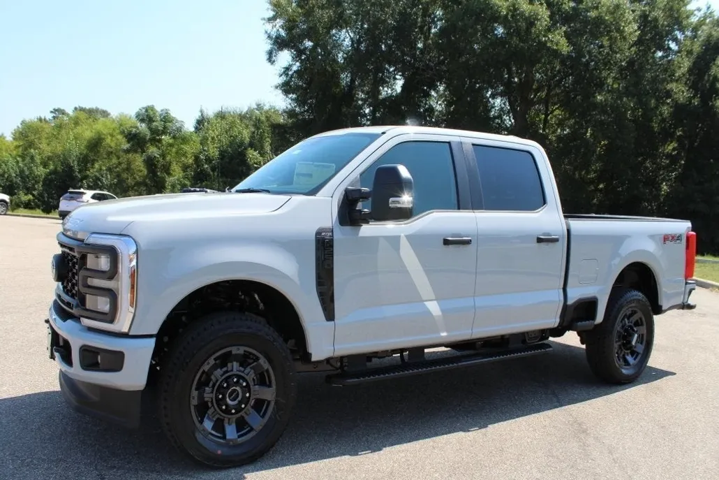 2026 Ford F-250 photo 1