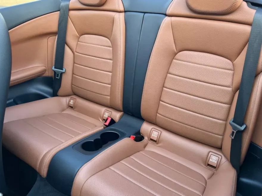 2020 Mercedes Benz C 300 photo 13